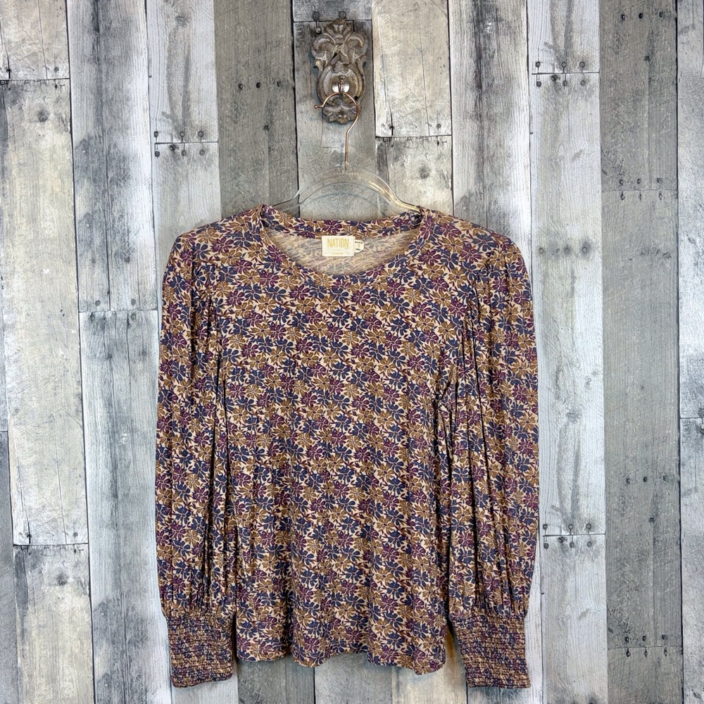 Nation LTD Women Floral Loren Retro Smocked Peasant Tee Size Small.